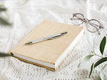 施設入居の為の家財整理や、実家や遠方の空き家の片付け、孤独死の特殊清掃も対応